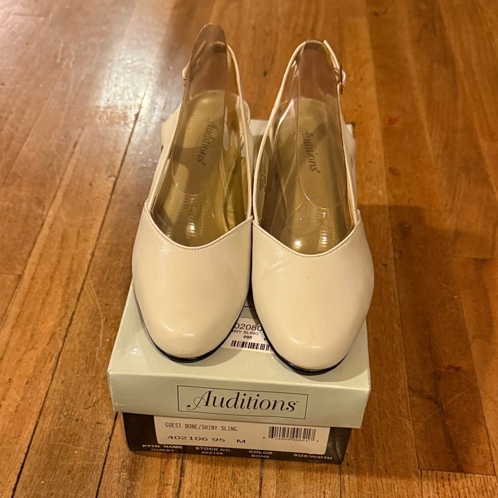 Auditions Women's Elegant Cream Slingback Heels